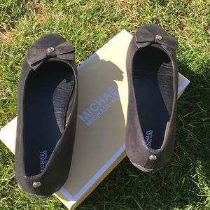 Girl Micheal Kors black dress shoes